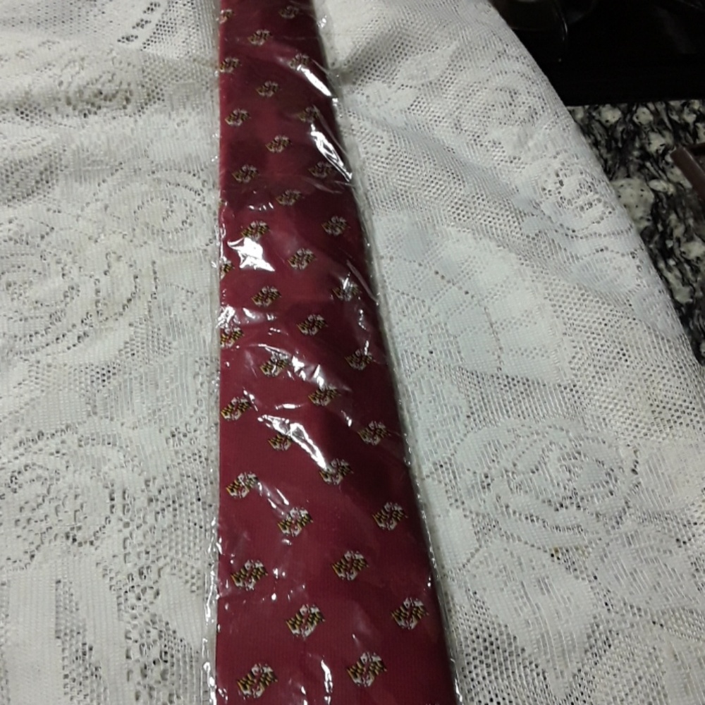 ROUTE ONE APPAREL TIE